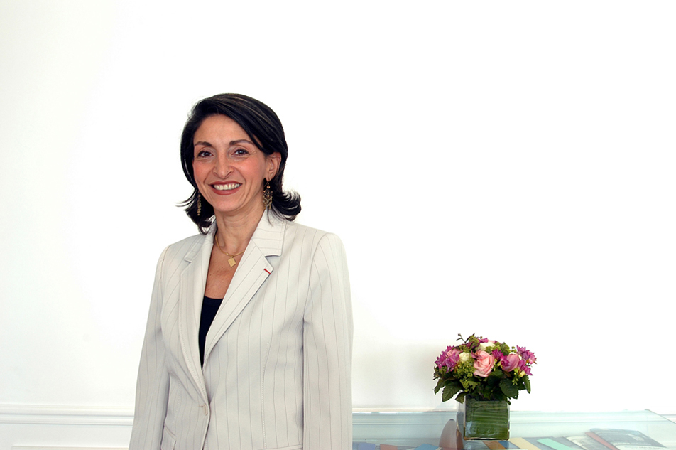 Nicole Guedj, secrétaire d'Etat aux droits des victimes 2004.