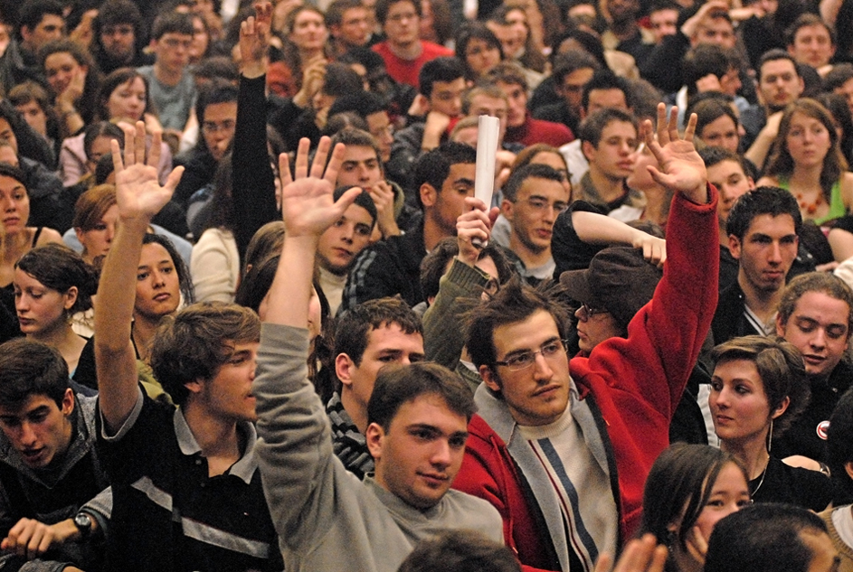 AssemblÈe ‡ Jussieu contre le CPE