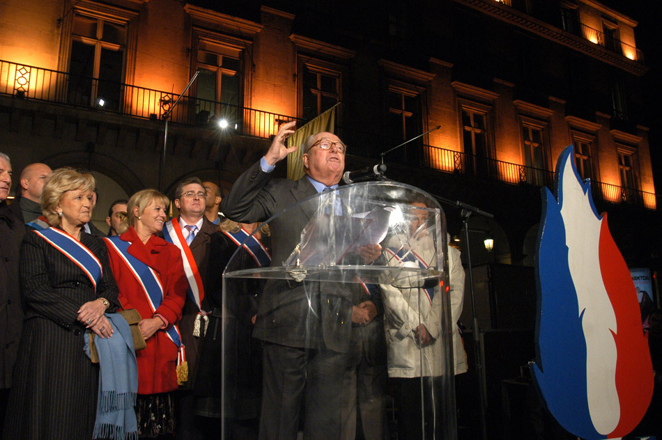Front National_crise banlieue